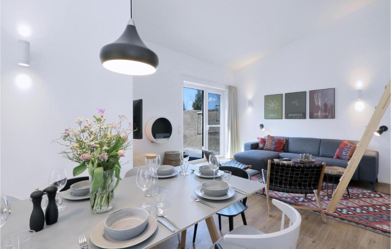 Awesome Home In Lembruch-Duemmer See With Kitchen Exterior foto